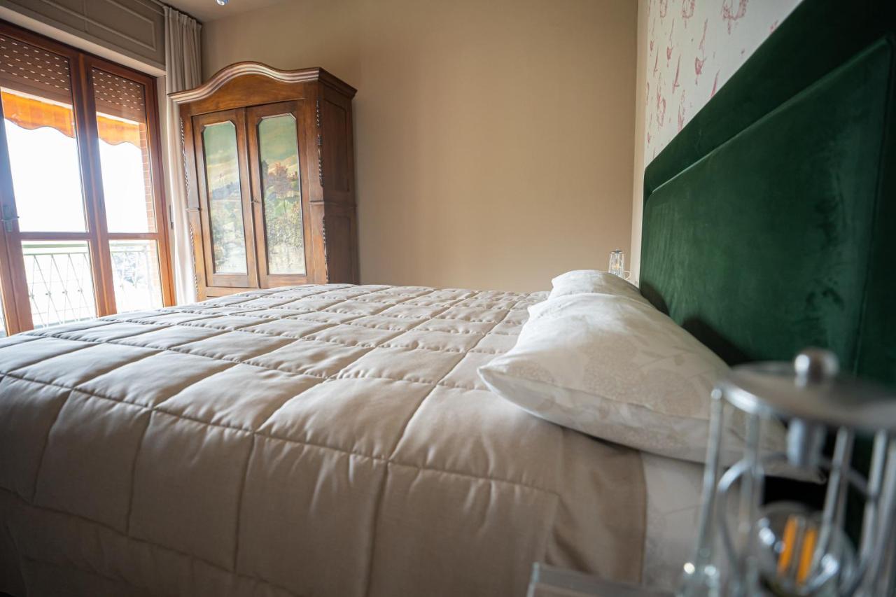 Ca'Du Lin - Jacuzzi Bed and Breakfast Cisterna dʼAsti Exteriör bild
